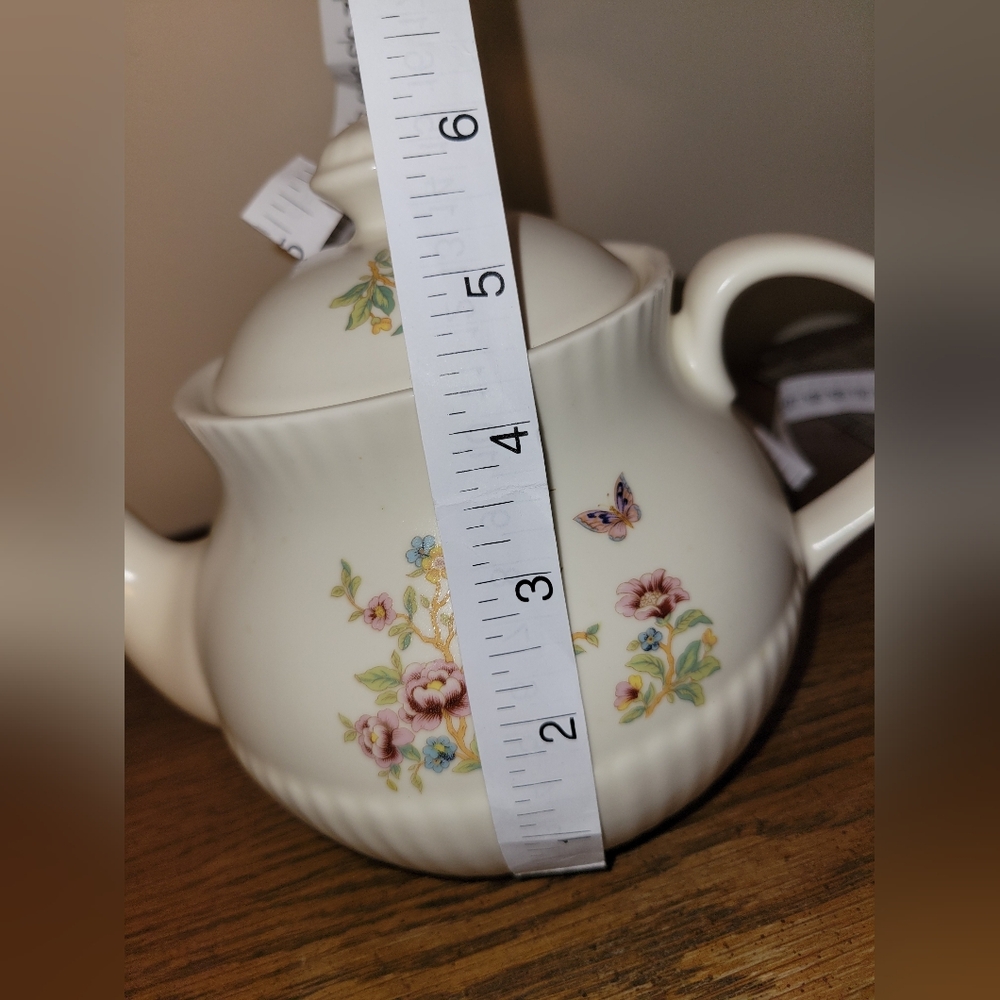 Vintage Teapot Wicklow Vale Ireland teapot with floral design - Picture 5 of 7